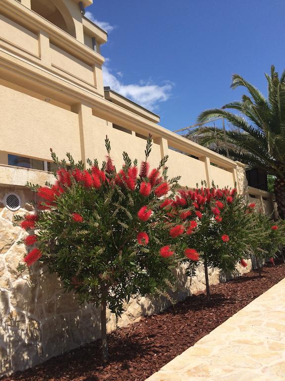 Paradise Resort Vanesa Vir Eksteriør bilde