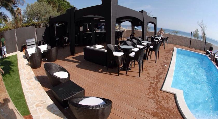 Paradise Resort Vanesa Vir Eksteriør bilde