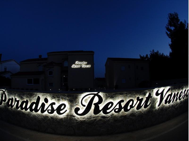 Paradise Resort Vanesa Vir Eksteriør bilde